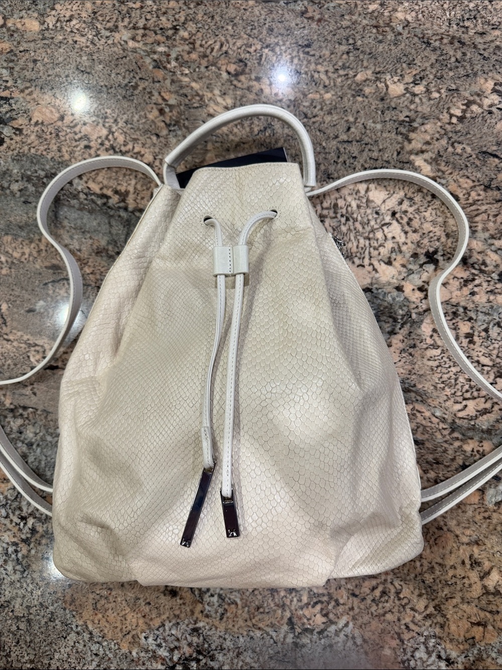 💖Halston Heritage Cream Drawstring Backpack Tote